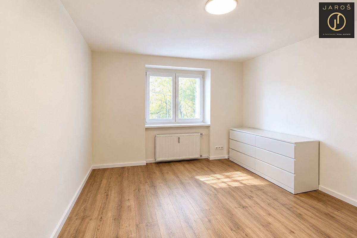 Pronájem bytu 1+1 32 m²