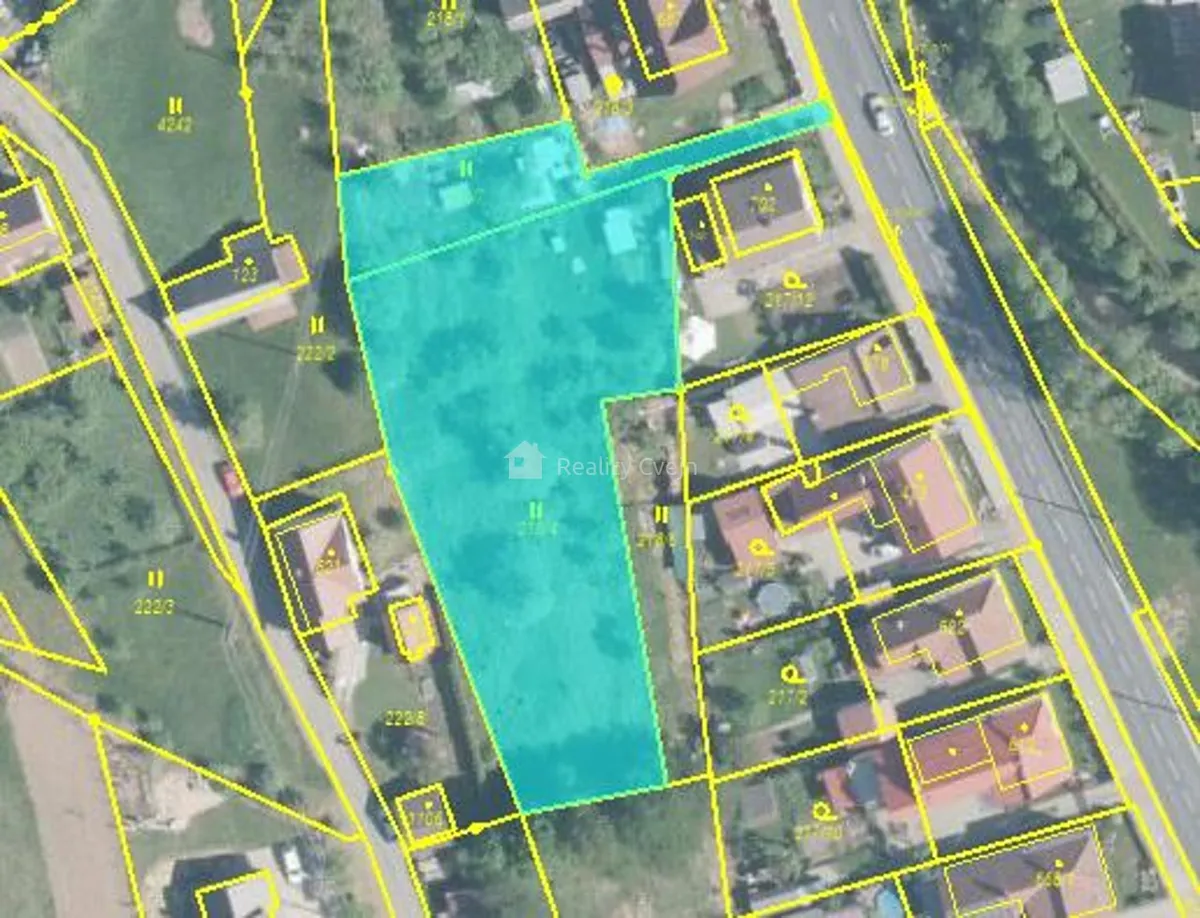 Prodej stavebního pozemku 2418 m²
