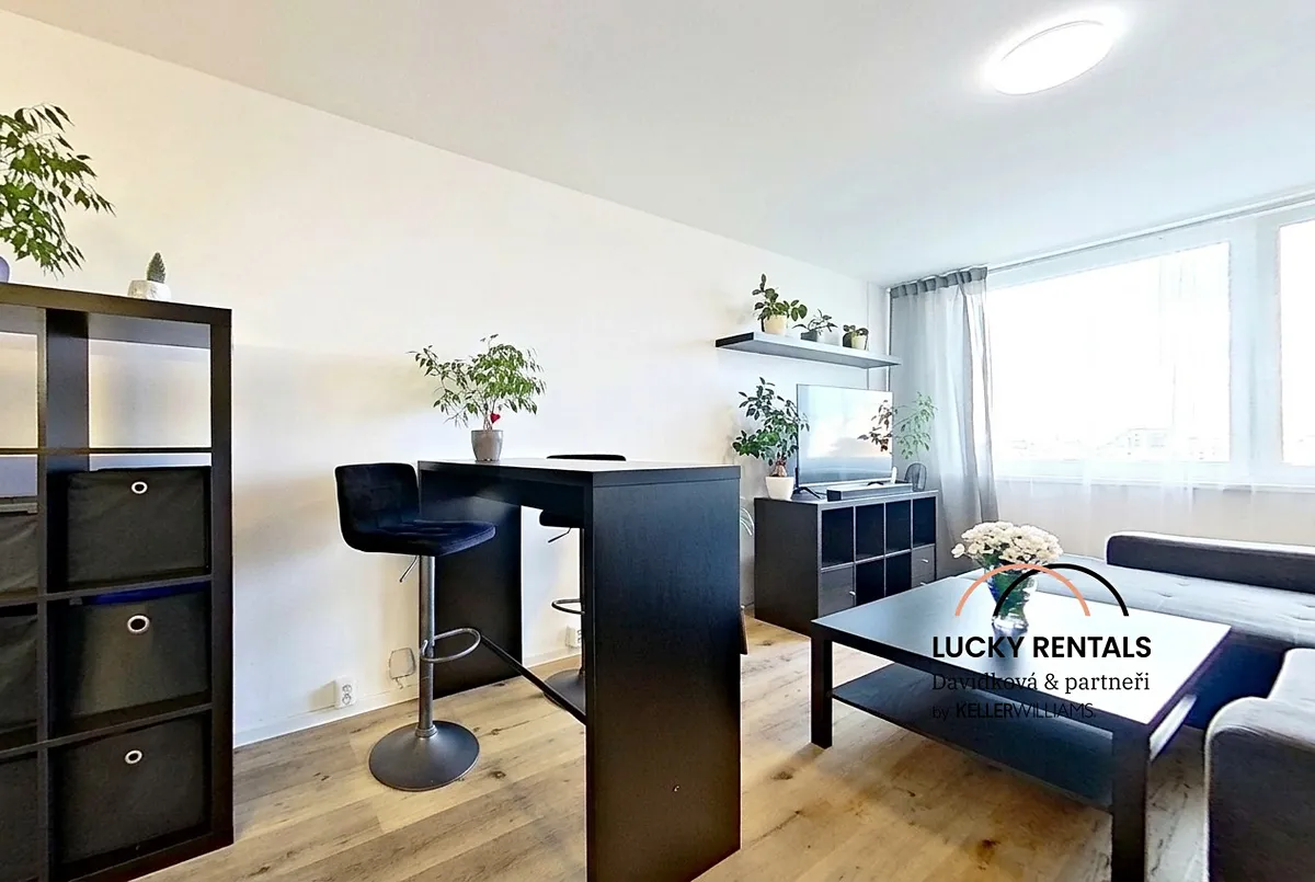 Pronájem bytu 2+kk 43 m²