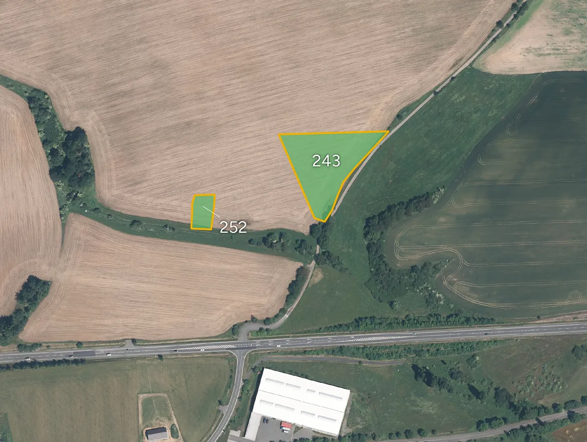 Prodej pole 7463 m²