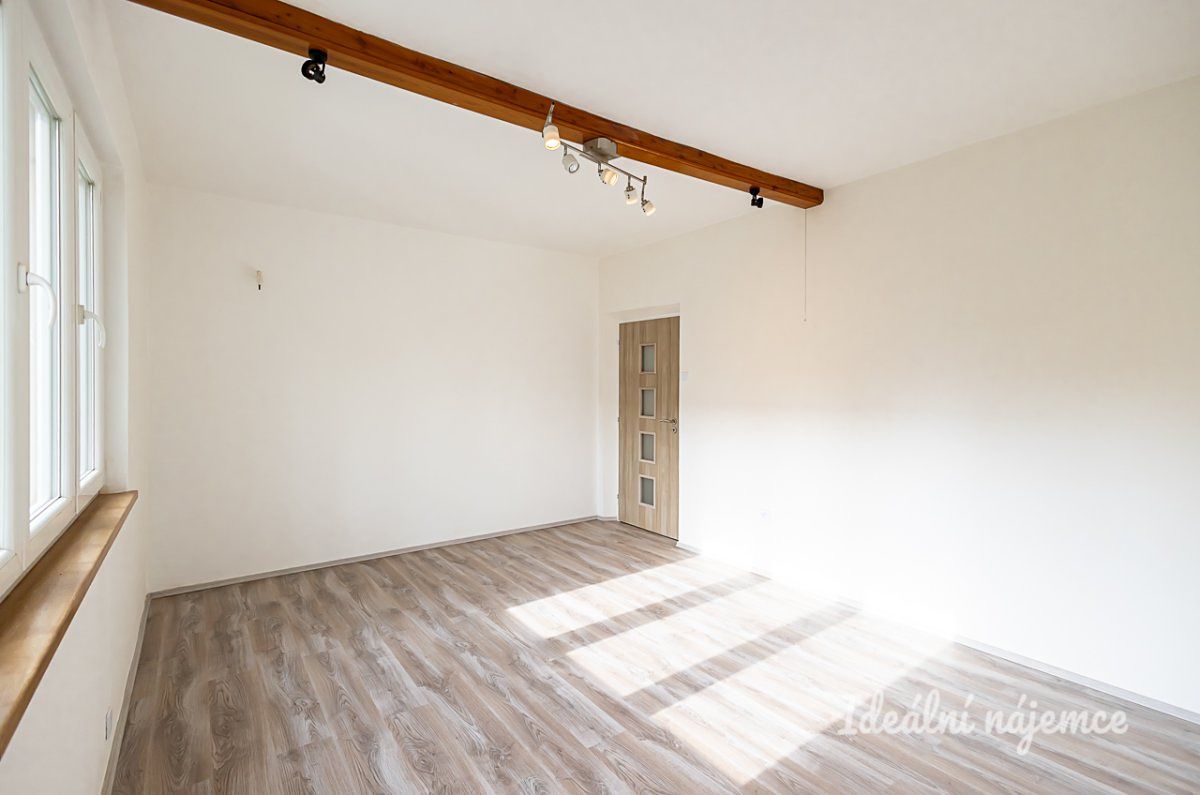 Pronájem bytu 3+1 68 m² – fotografie 4
