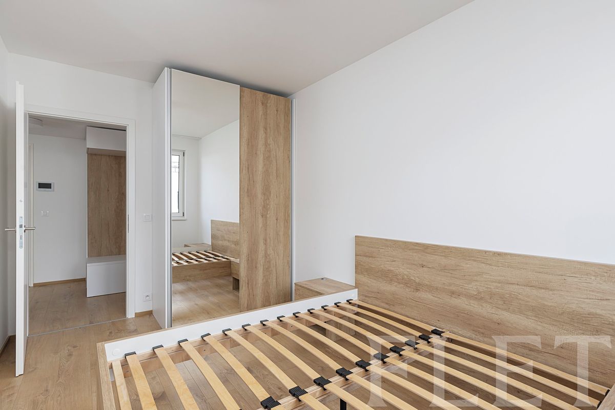 Pronájem bytu 2+kk 44 m²