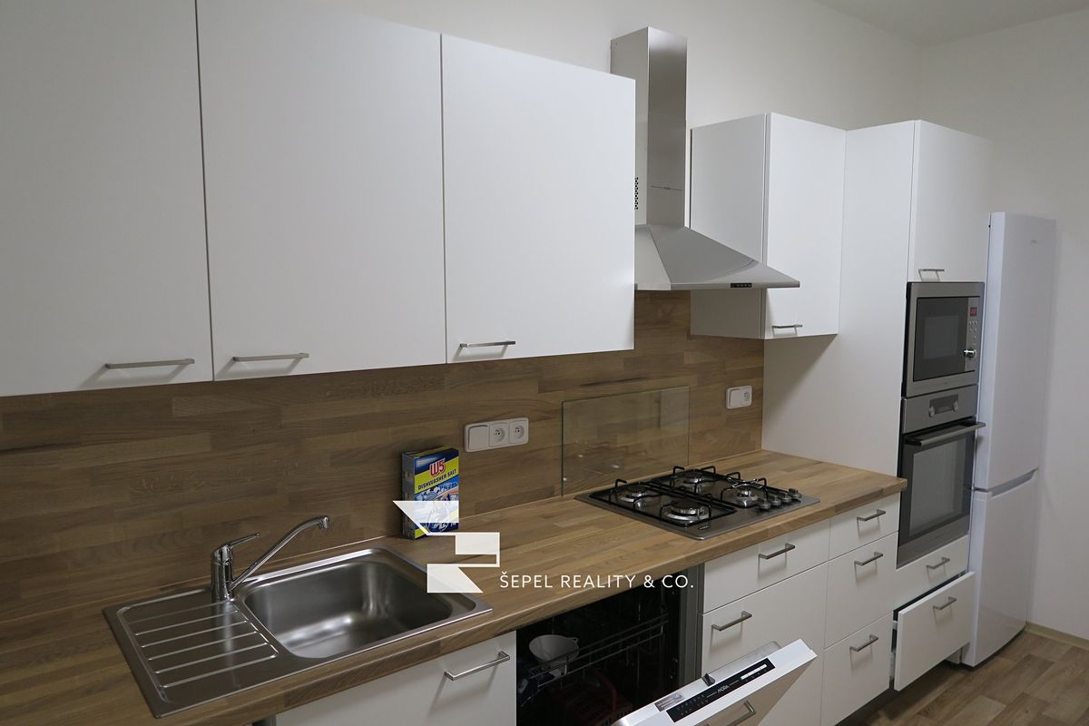 Pronájem bytu 2+1 58 m² – fotografie 5