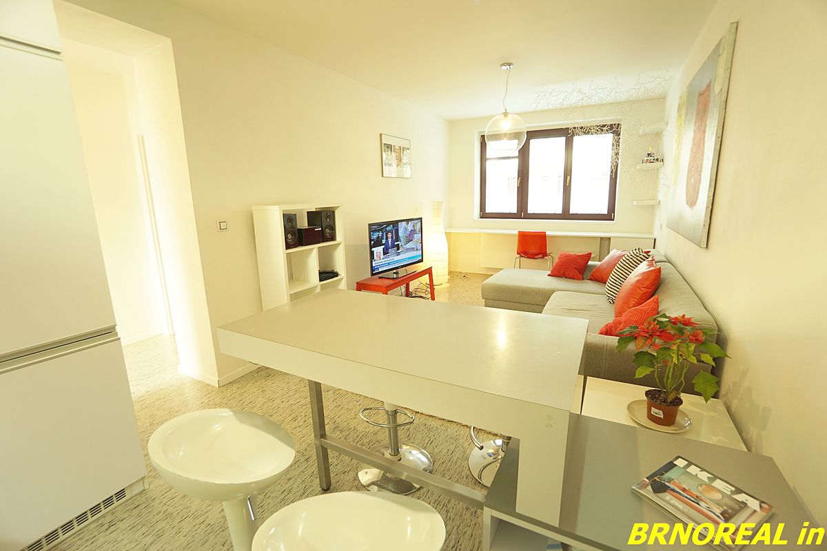 Pronájem bytu 2+kk 43 m²