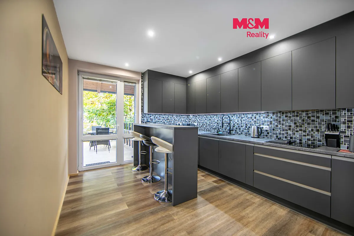 Prodej rodinného domu 158 m², pozemek 271 m²