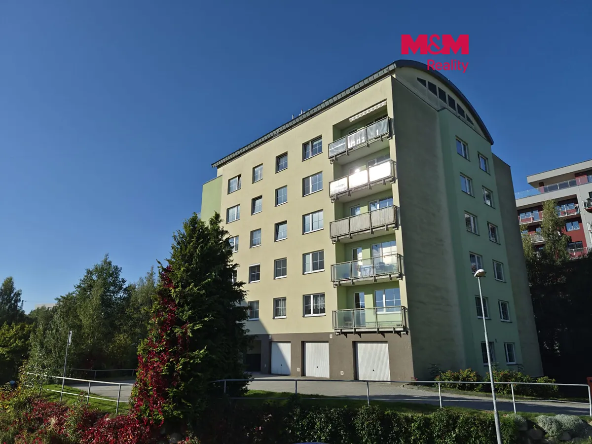 Pronájem bytu 1+1 38 m²