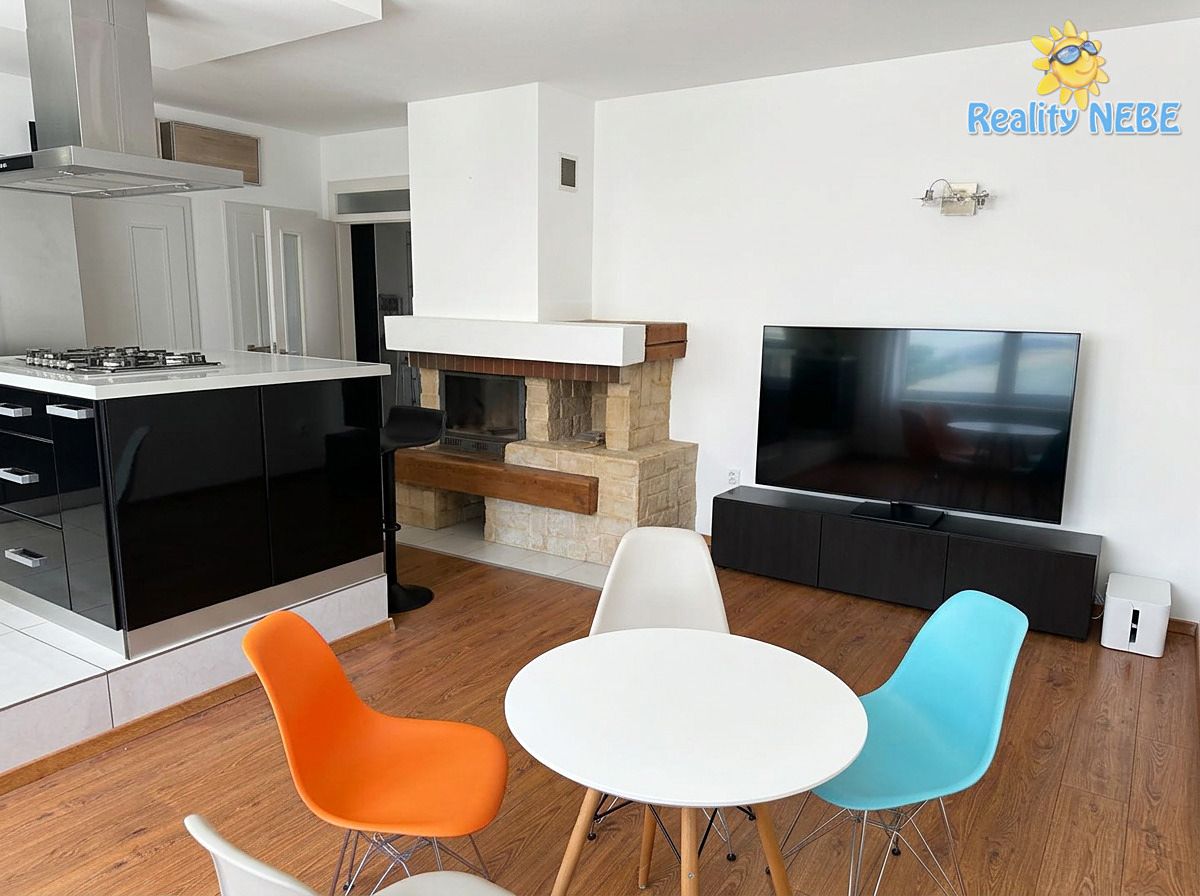 Pronájem bytu 3+kk 80 m² – fotografie 4