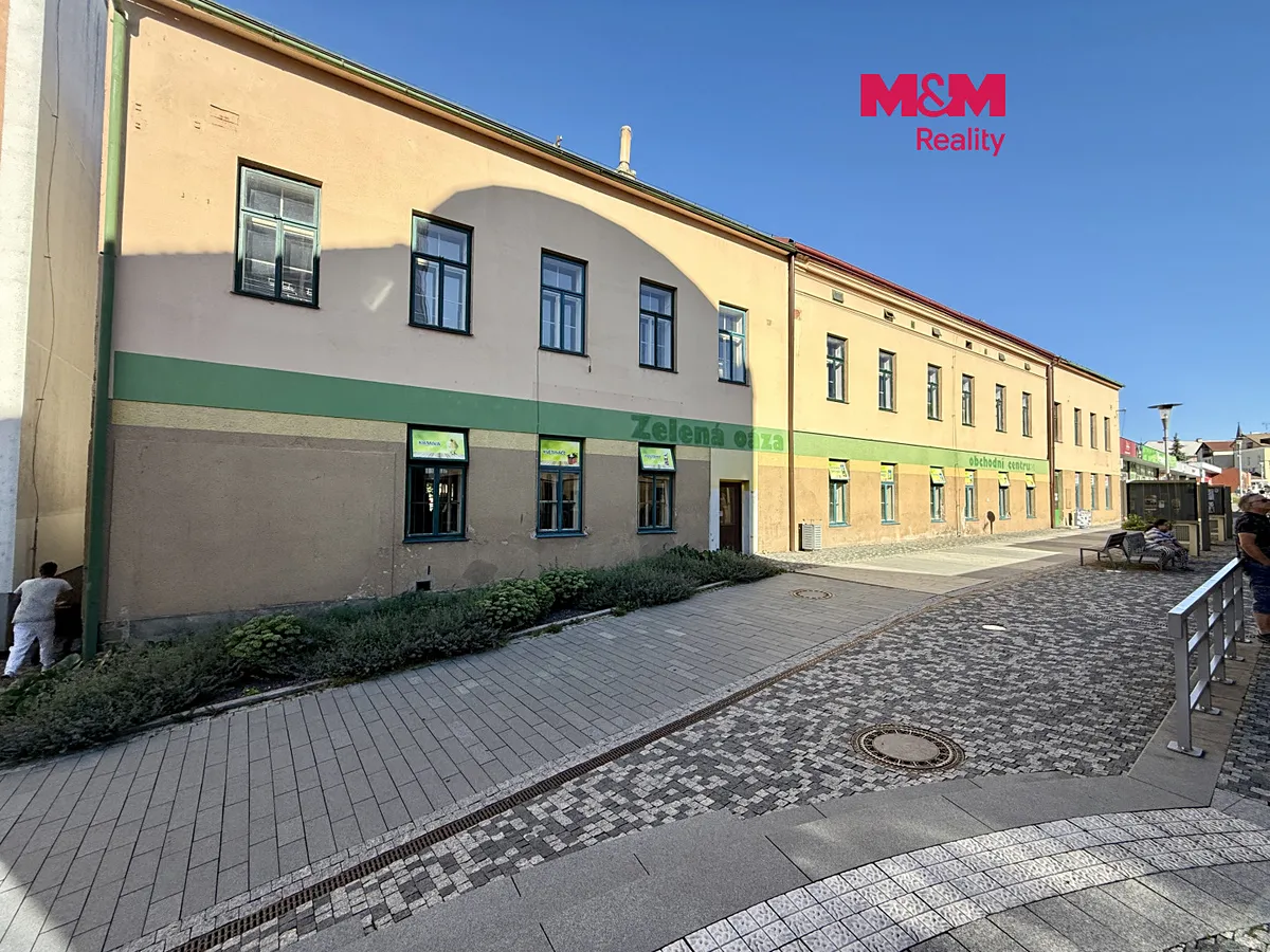 Pronájem obchodního prostoru 100 m²