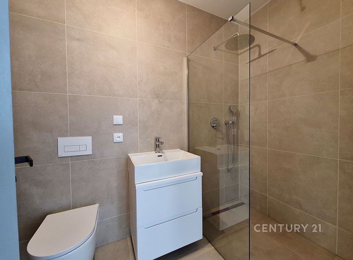 Pronájem bytu 2+kk 47 m² – fotografie 5