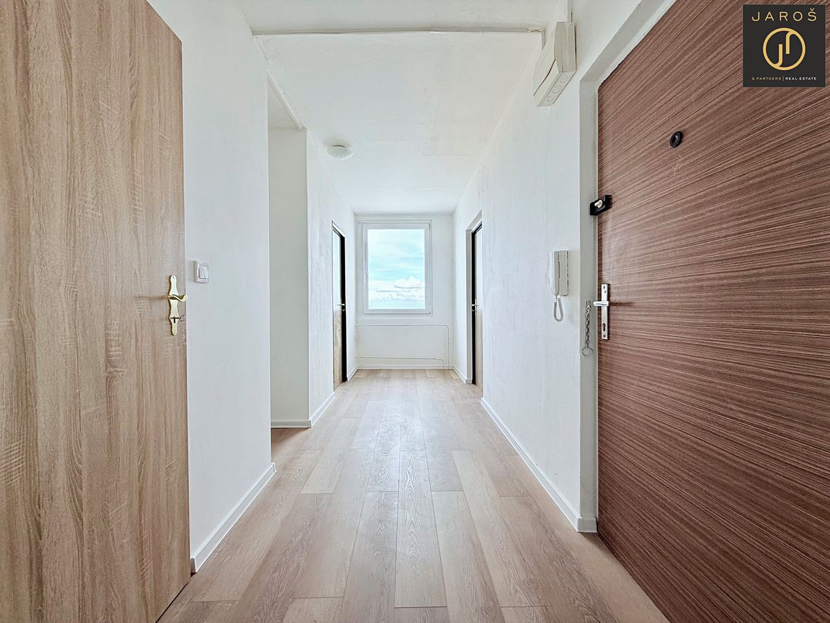 Pronájem bytu 2+1 59 m² – fotografie 4