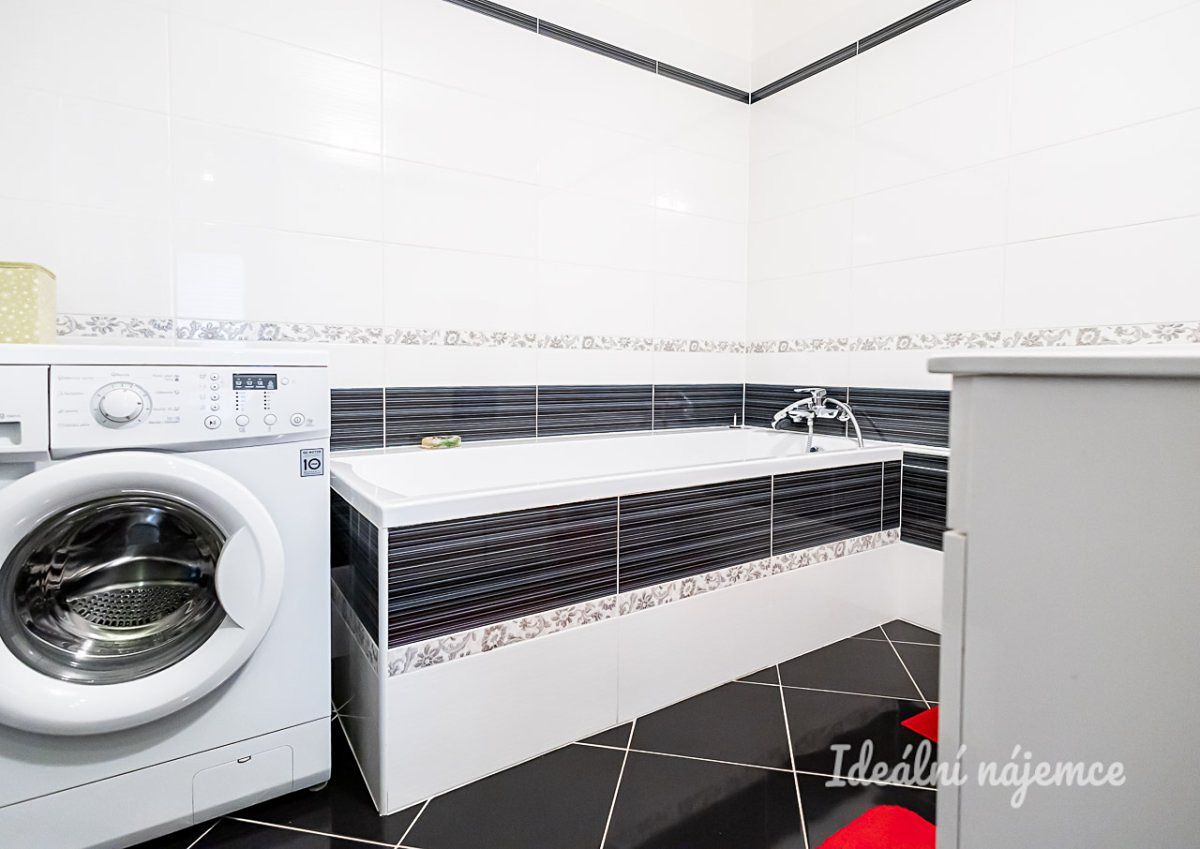 Pronájem bytu 2+kk 47 m² – fotografie 4