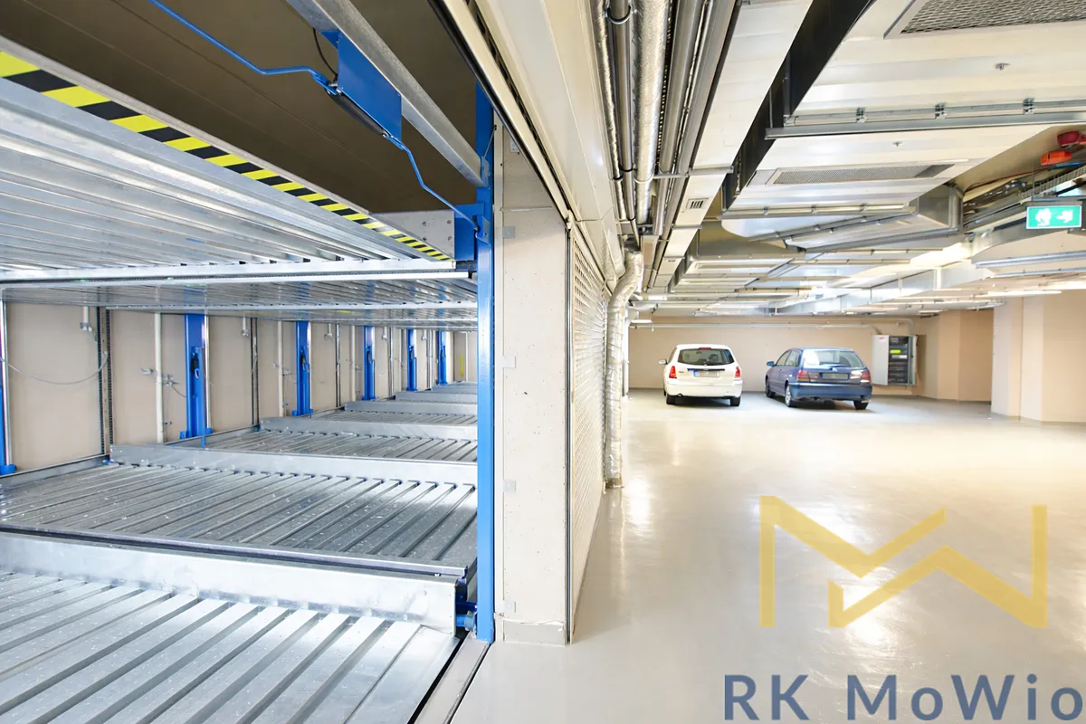 Pronájem garážového stání 15 m²