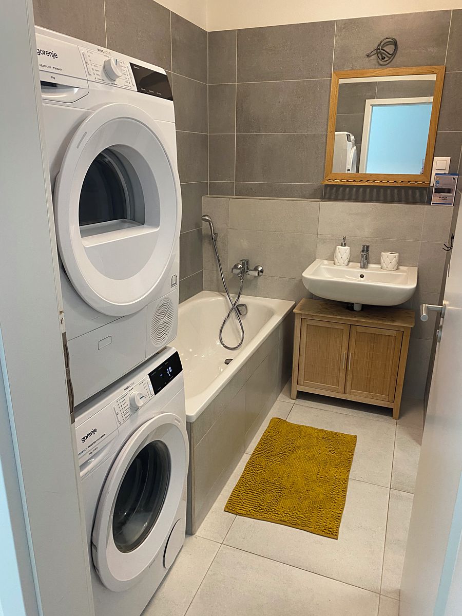 Pronájem bytu 2+kk 44 m² – fotografie 4