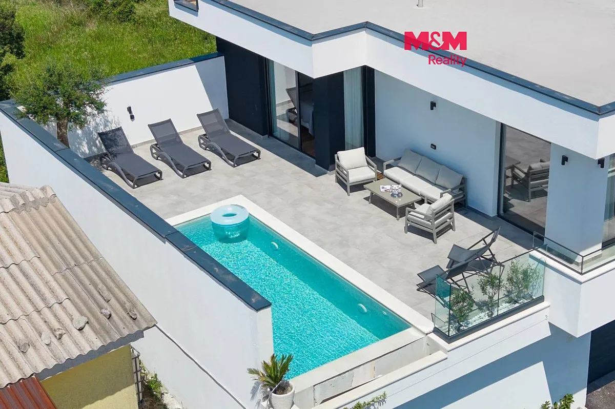 Prodej rodinného domu 122 m², pozemek 244 m²