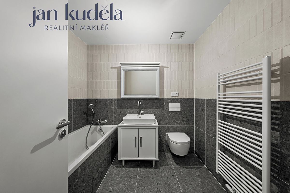 Pronájem bytu 1+kk 36 m² – fotografie 5
