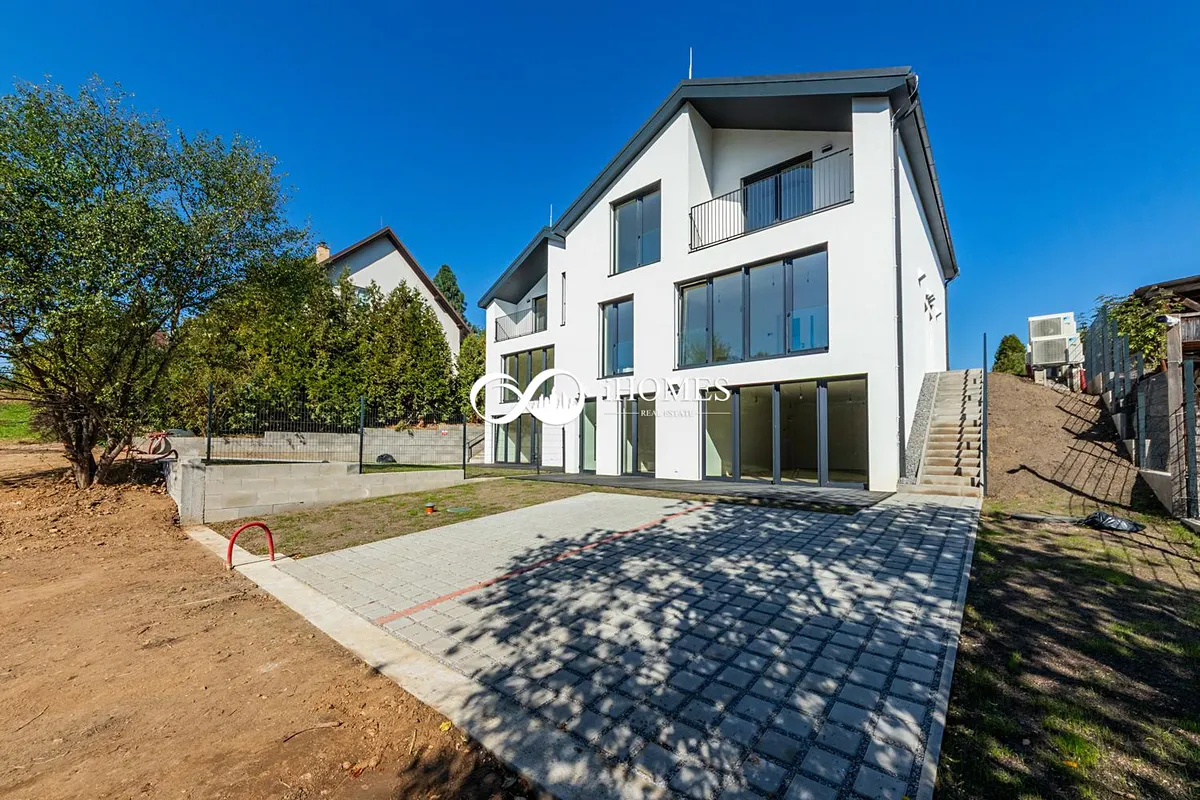Prodej bytu 4+kk 84 m²