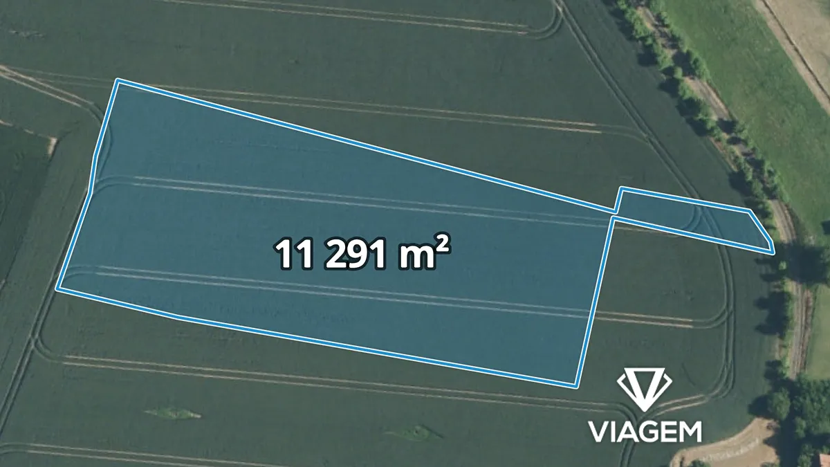 Prodej podílu 1/8 pole 1411 m²