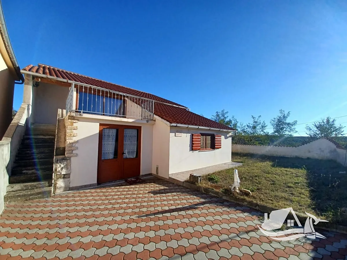 Prodej vily 108 m², pozemek 650 m²