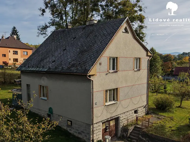 Prodej rodinného domu 160 m², pozemek 1621 m², Kopřivnice – náhled fotky 1
