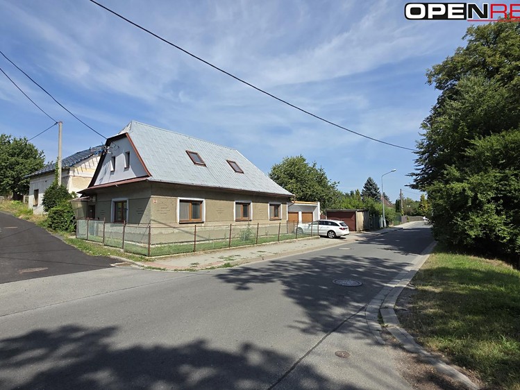 Haus zum Kauf, 180 m² (1 von 25)