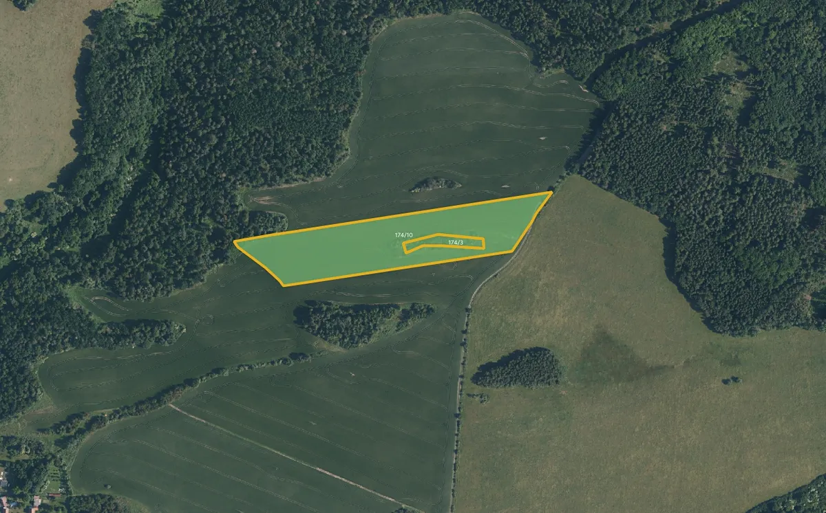 Prodej pole 35058 m²