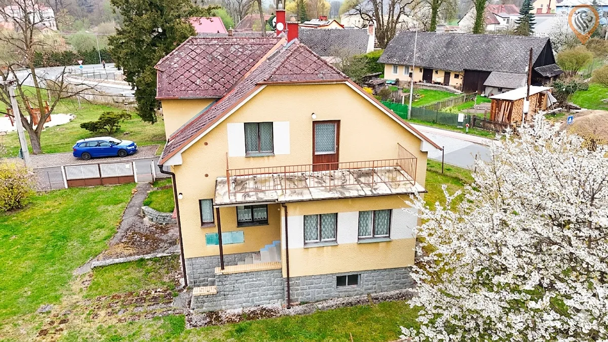 Prodej rodinného domu 180 m², pozemek 1690 m²