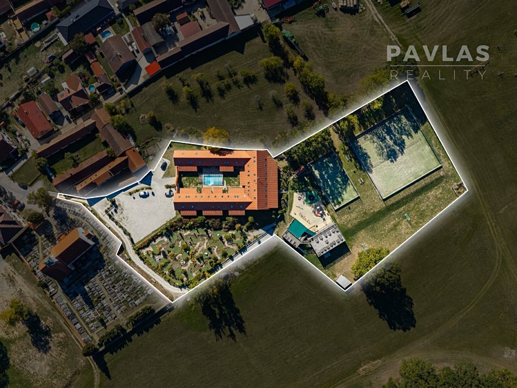 Prodej domu, 1 805 m² (3 z 37)