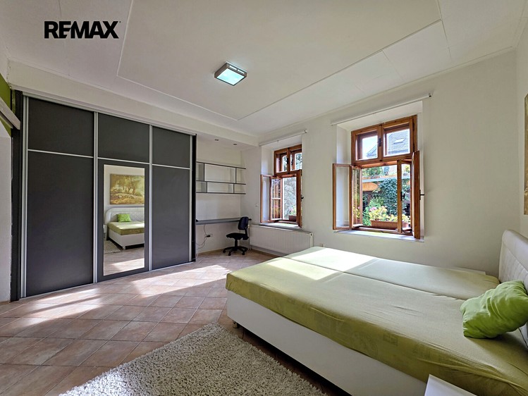 Pronájem bytu 2+kk, 51 m² (7 z 11)