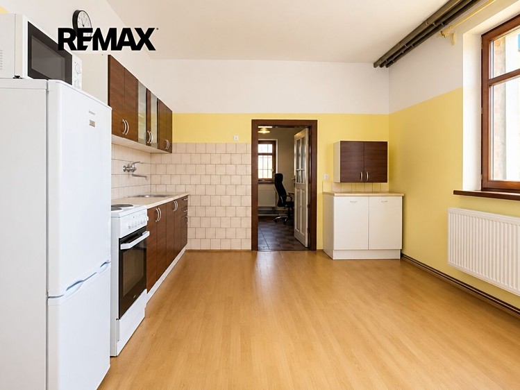 Prodej komerčního prostoru, 320 m² (47 z 76)