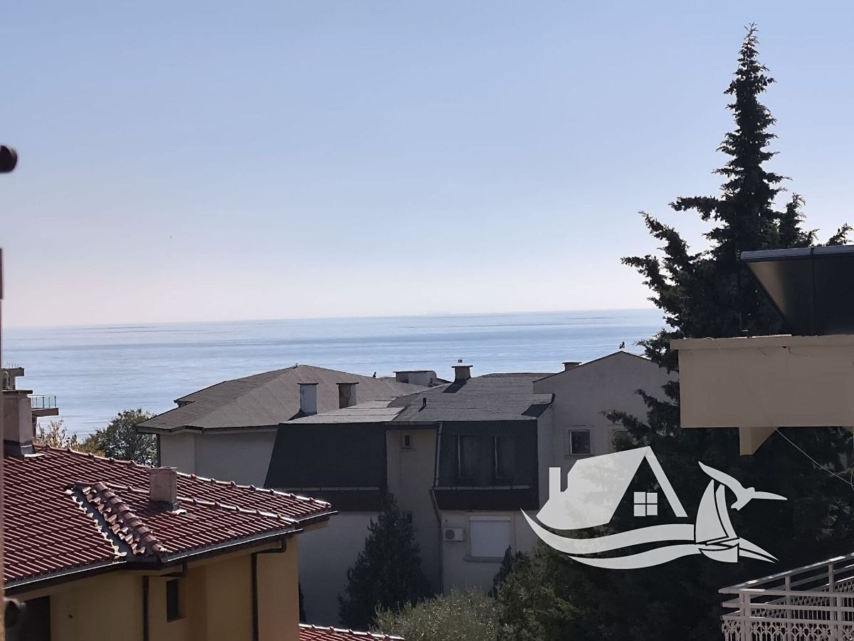 Prodej bytu 3+kk 80 m², Nesebar – fotka 1 z 3