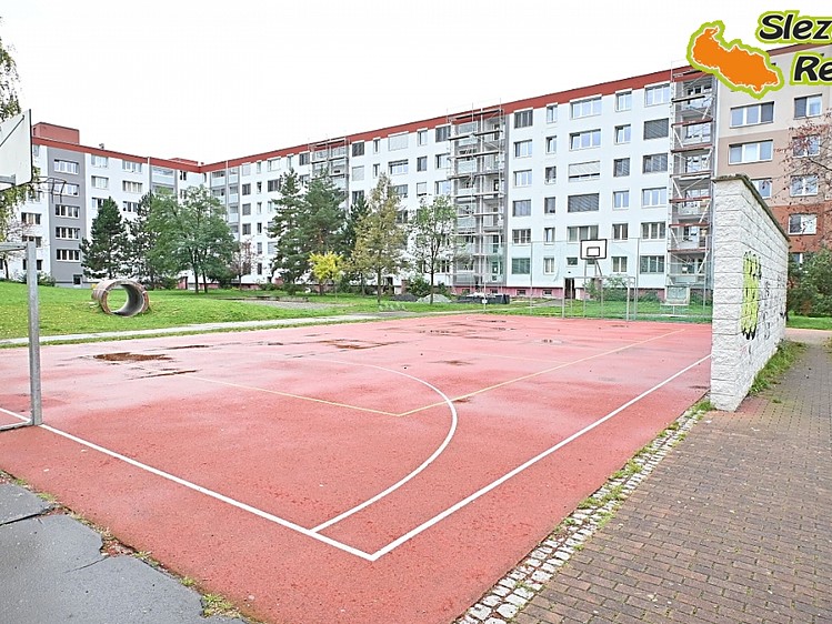 Pronájem bytu 3+1, 72 m² (34 z 38)