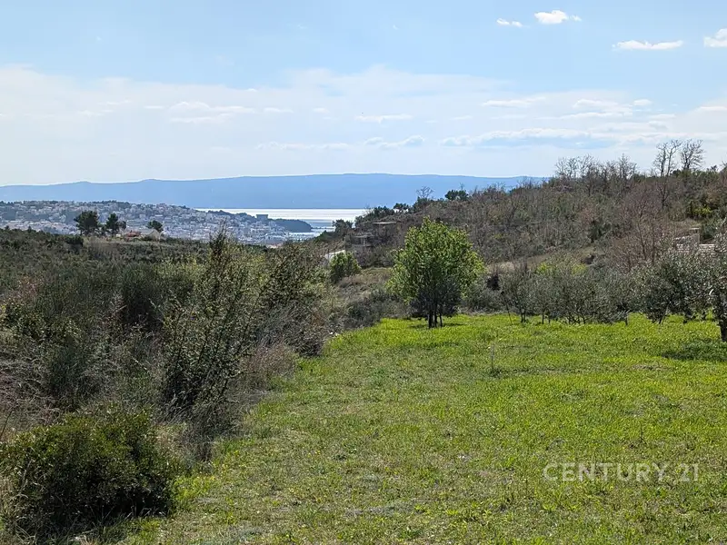 Prodej pozemku 2474 m², Solin – náhled fotky 1