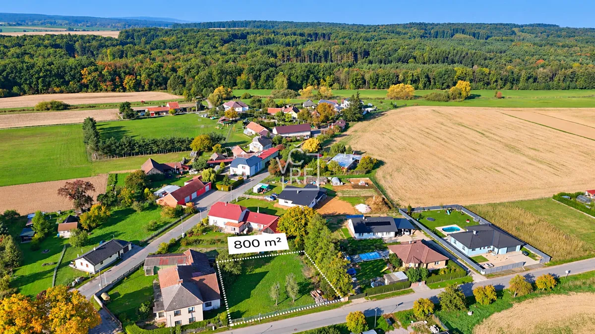 Prodej stavebního pozemku 800 m²