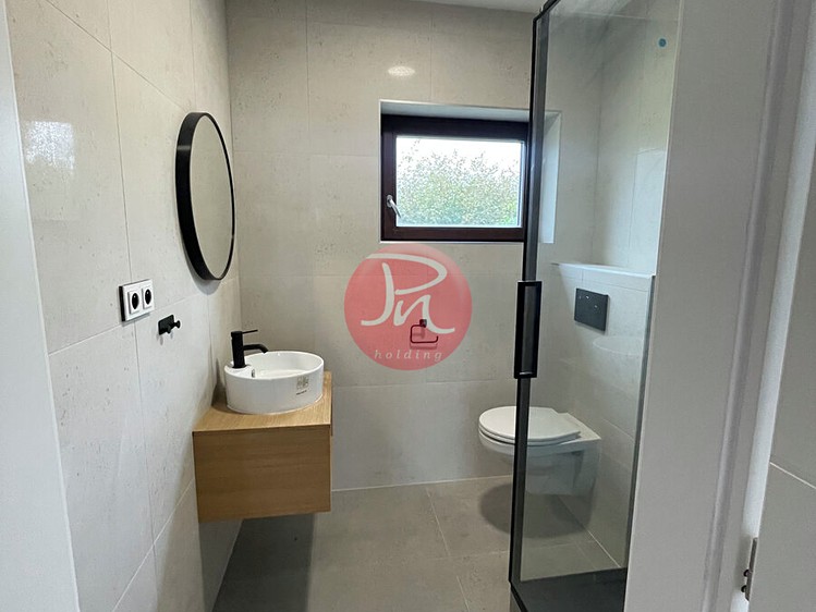 Квартира 5+kk в оренду, 149 м² (6 з 18)