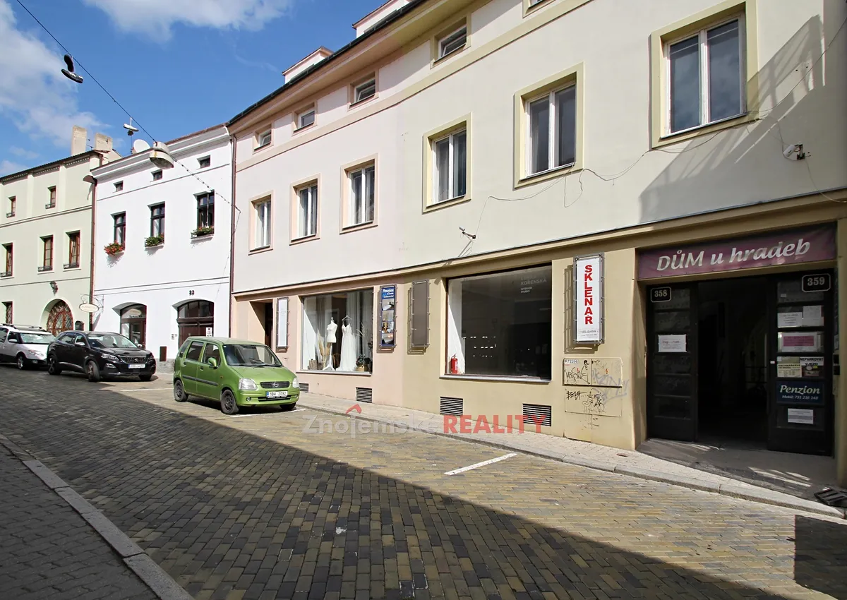 Pronájem obchodního prostoru 13 m²