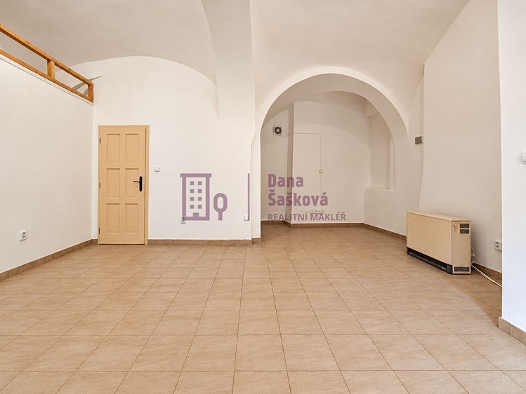 Комерційне приміщення в оренду, 41 м² (3 з 12)