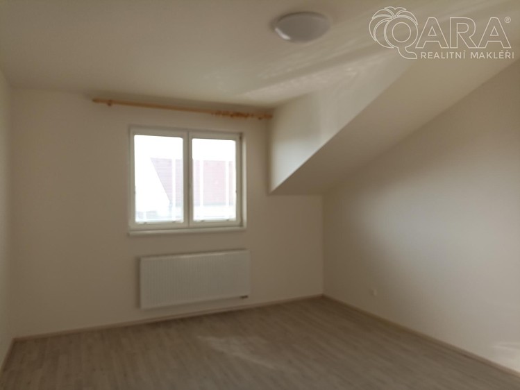 Pronájem bytu 3+kk, 88 m² (3 z 12)