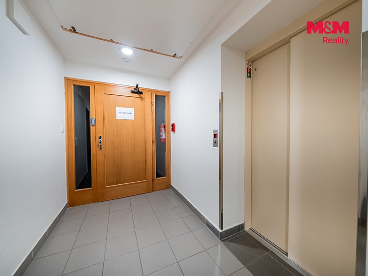 Prodej bytu 1+kk, 30 m² (13 z 30)