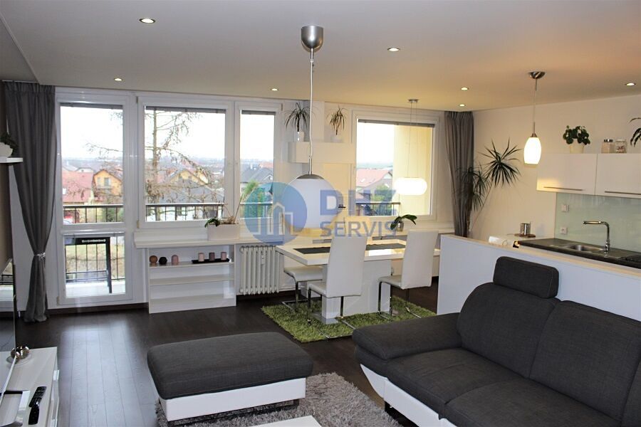 Pronájem bytu 3+kk 74 m²