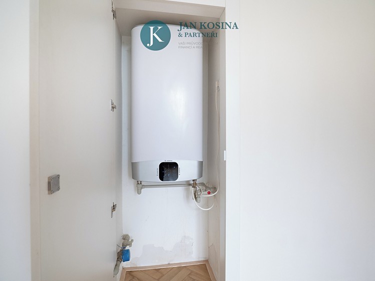 Prodej bytu 3+kk, 75 m² (24 z 36)