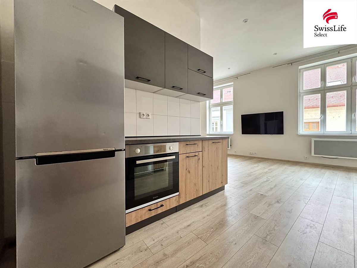Pronájem bytu 1+1 41 m² – fotografie 2