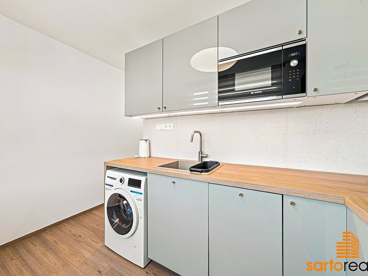 Pronájem bytu 1+1, 42 m² (26 z 32)