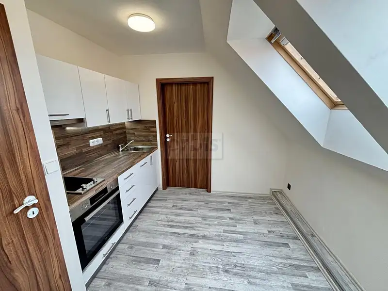 Pronájem bytu 2+1 47 m², Kladno – náhled fotky 2