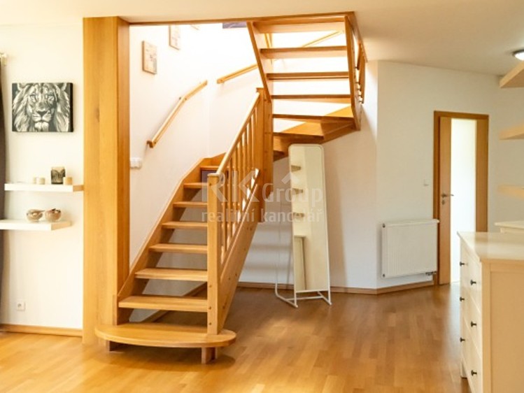 Prodej domu, 338 m² (25 z 47)