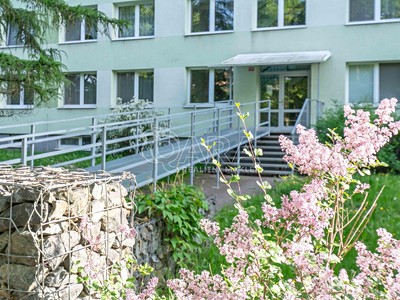 Pronájem bytu 2+kk, 40 m² (2 z 15)