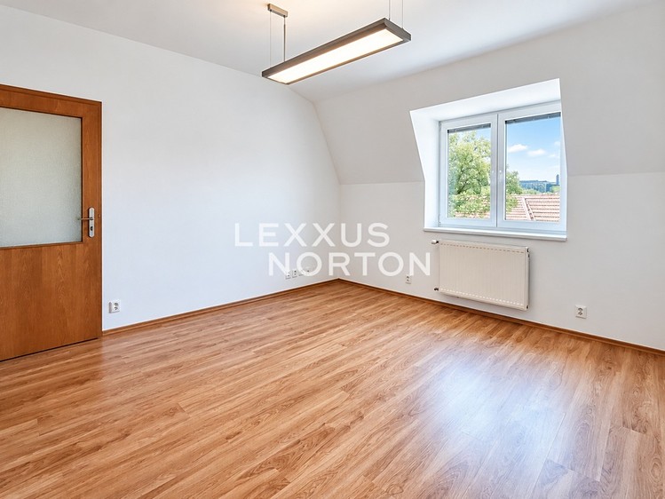 Квартира 4+1 в оренду, 155 м² (6 з 16)