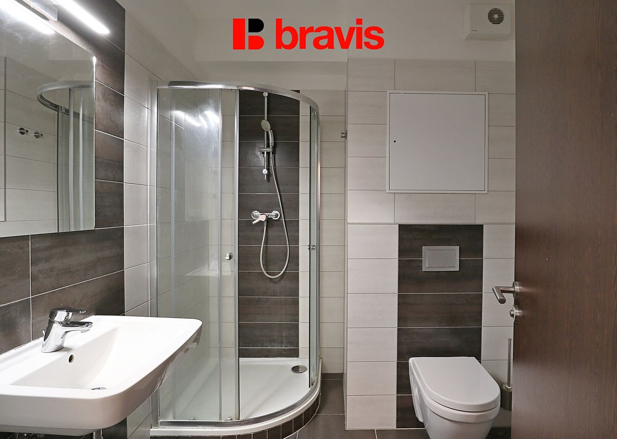Pronájem bytu 1+kk 33 m² – fotografie 3
