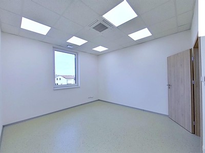 Комерційне приміщення в оренду, 130 м² (3 з 8)