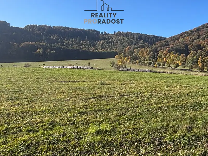 Prodej stavebního pozemku 1373 m², Odry – náhled fotky 1