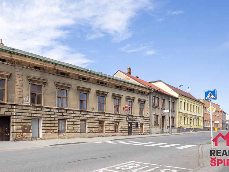 Prodej komerčního prostoru, 251 m² (2 z 25)